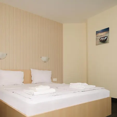 View Hotel *